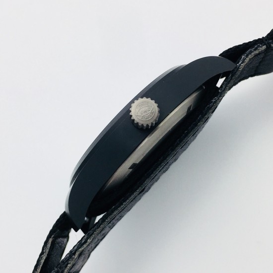 Big Pilot Top Gun 43mm Cer/LE Black Dial M+ 8N24